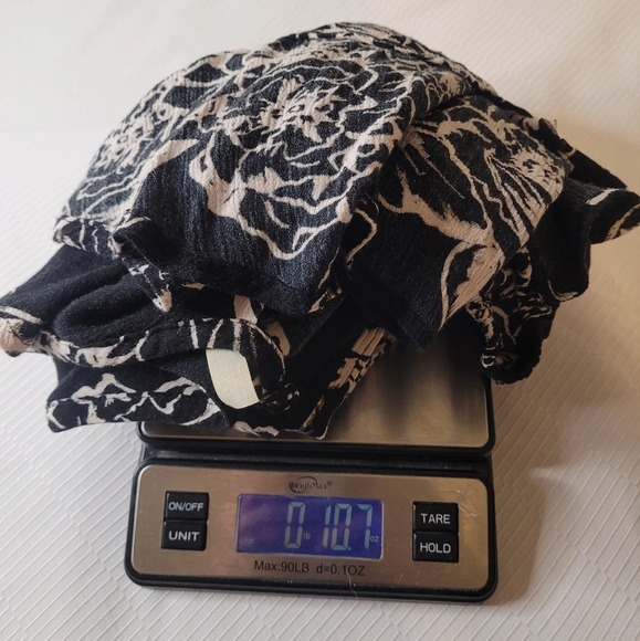 Free People Over Sized Black and White Hibiscus Swing Tunic Dress sz XS - Picture 9 of 9